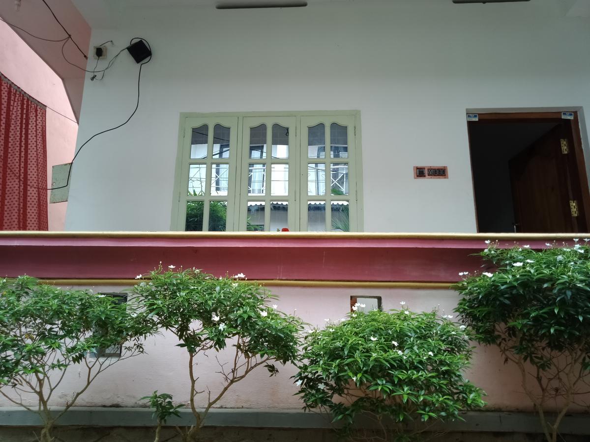 Mango Palace Hotel Varkala Buitenkant foto