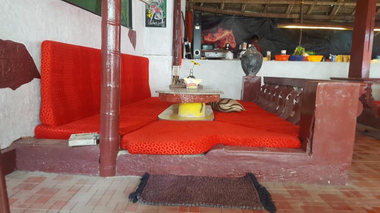 Mango Palace Hotel Varkala Buitenkant foto
