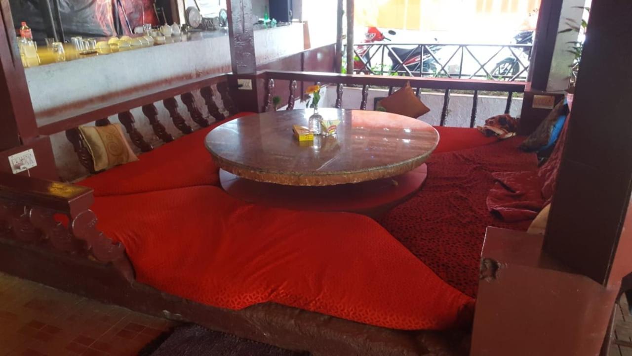 Mango Palace Hotel Varkala Buitenkant foto